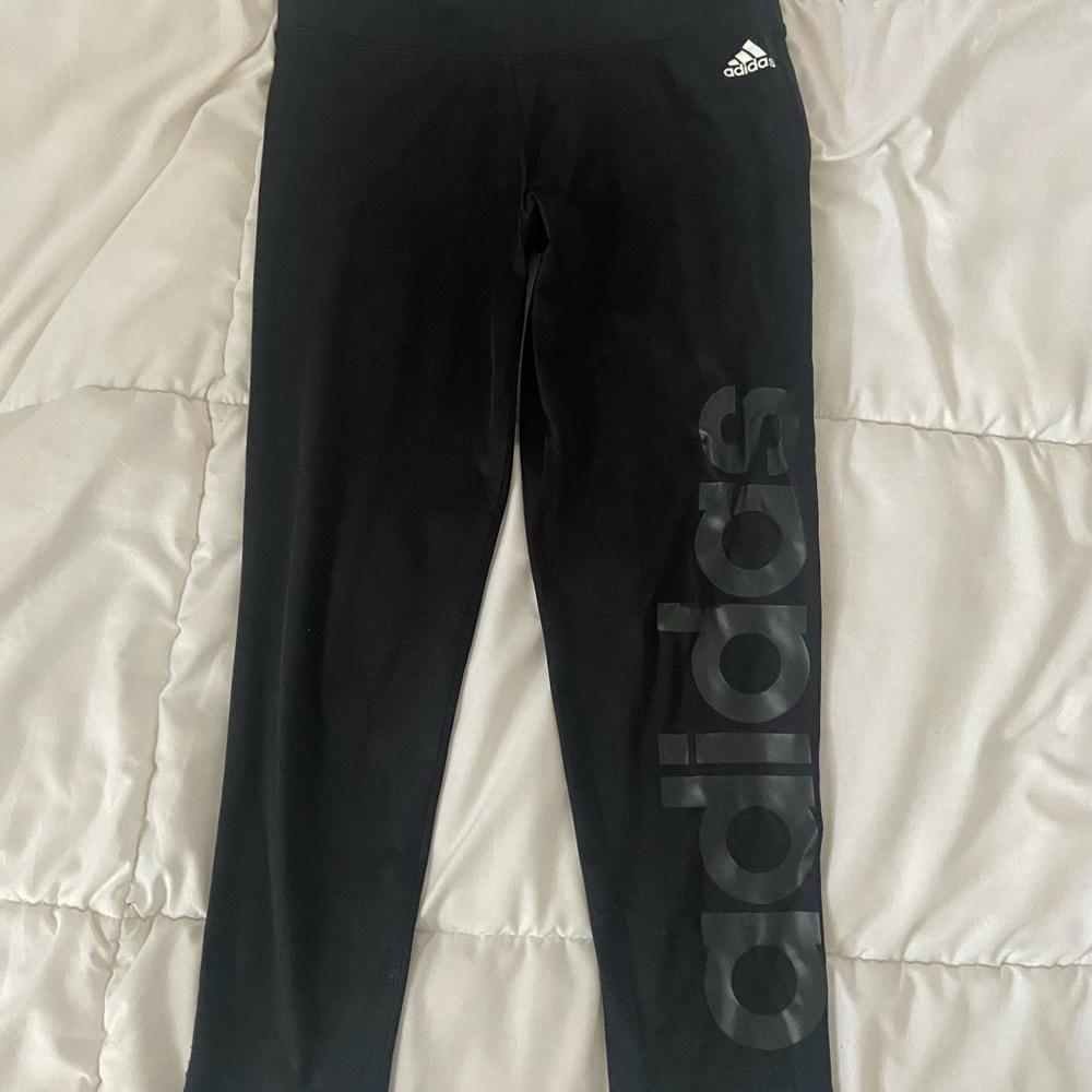 Adidas black capris athletic leggings
